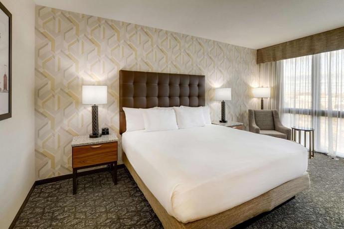 Imagen de la habitación del Hotel Drury Plaza North Charleston. Foto 3