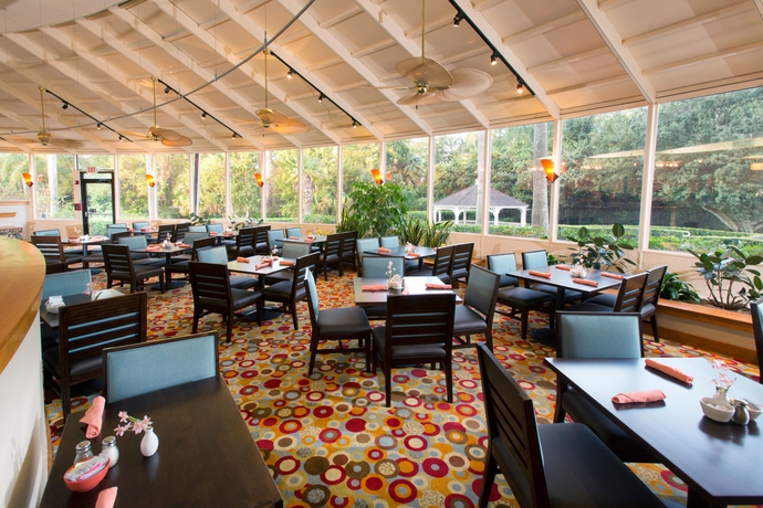 Imagen del bar/restaurante del Hotel Drury Plaza Orlando - Disney Springs Area. Foto 5