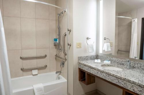Imagen de la habitación del Hotel Drury Plaza Pigeon Forge. Foto 19