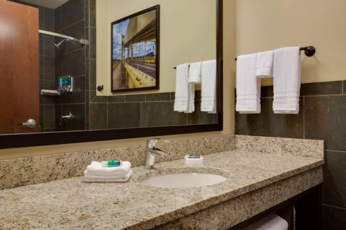 Imagen de la habitación del Hotel Drury Plaza Pittsburgh Downtown. Foto 6