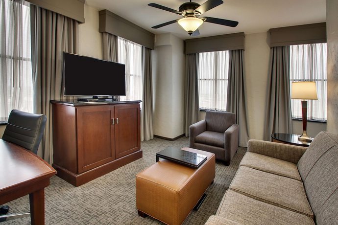 Imagen de la habitación del Hotel Drury Plaza San Antonio Riverwalk. Foto 3