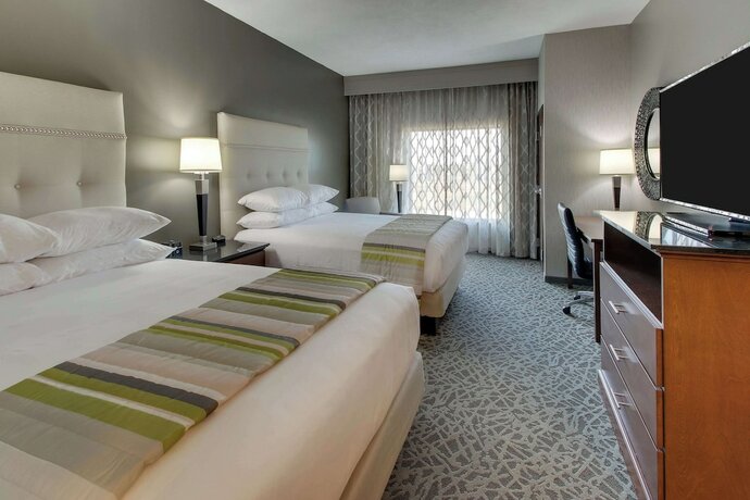 Imagen de la habitación del Hotel Drury Plaza Savannah Pooler. Foto 18