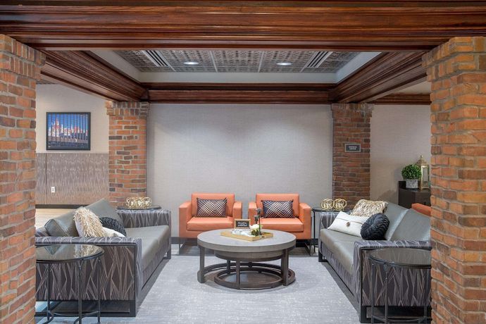 Imagen de los interiores del Hotel Drury Plaza St. Paul Downtown. Foto 18