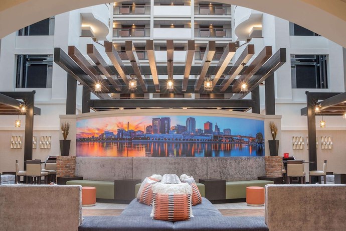 Imagen de los interiores del Hotel Drury Plaza St. Paul Downtown. Foto 19