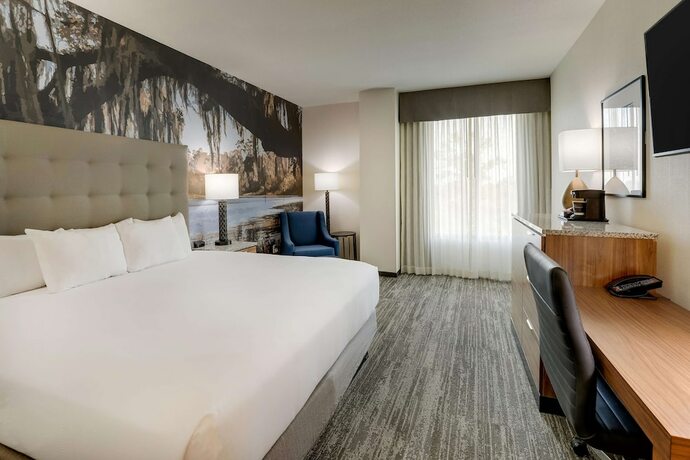 Imagen de la habitación del Hotel Drury Plaza Tallahassee. Foto 11