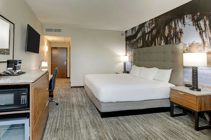Imagen de la habitación del Hotel Drury Plaza Tallahassee. Foto 14