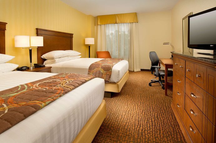 Imagen de la habitación del Hotel Drury Plaza Valdosta. Foto 10