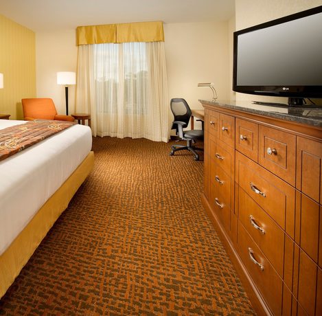 Imagen de la habitación del Hotel Drury Plaza Valdosta. Foto 11