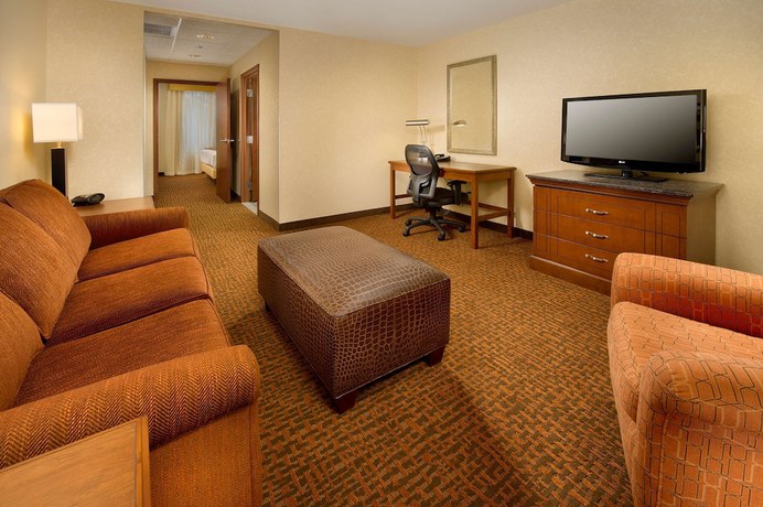 Imagen de la habitación del Hotel Drury Plaza Valdosta. Foto 15