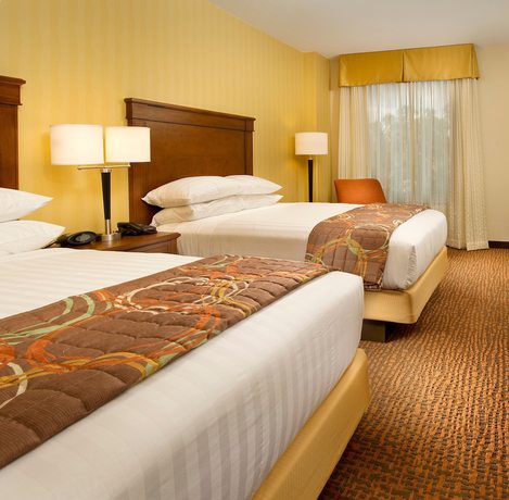 Imagen de la habitación del Hotel Drury Plaza Valdosta. Foto 16