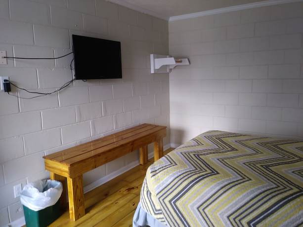 Imagen de la habitación del Hotel Dry Dock Inn. Foto 7