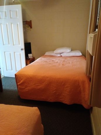 Imagen de la habitación del Hotel Dry Dock Inn. Foto 8