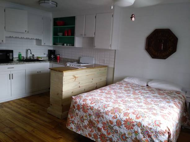 Imagen de la habitación del Hotel Dry Dock Inn. Foto 18