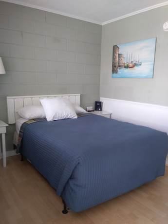 Imagen de la habitación del Hotel Dry Dock Inn. Foto 19