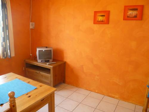 Imagen de la habitación del Hotel Dry Les Courtis. Foto 7