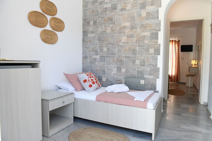 Imagen de la habitación del Hotel Dryades Family. Foto 3