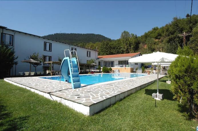 Imagen de la piscina del Hotel Dryas. Foto 20