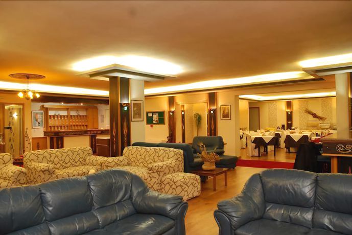 Imagen de los interiores del Hotel Dryas. Foto 18