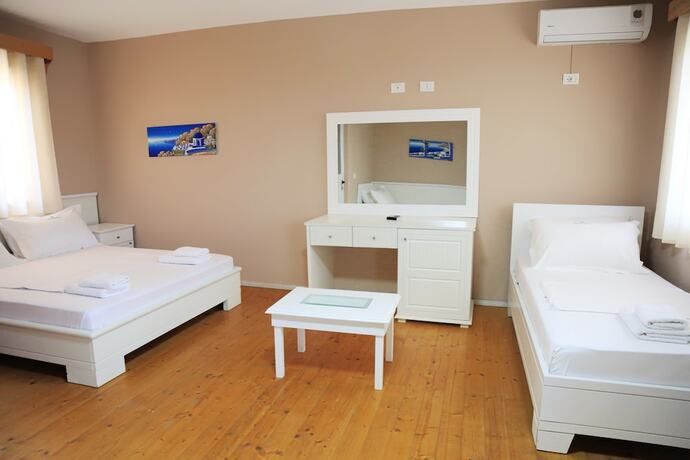 Imagen de la habitación del Hotel Drymades Resort, Himar&euml;. Foto 15