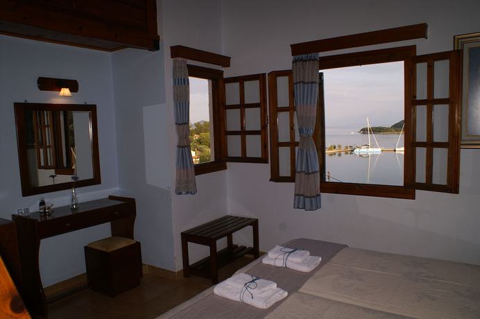 Imagen de la habitación del Hotel Drymna. Foto 3