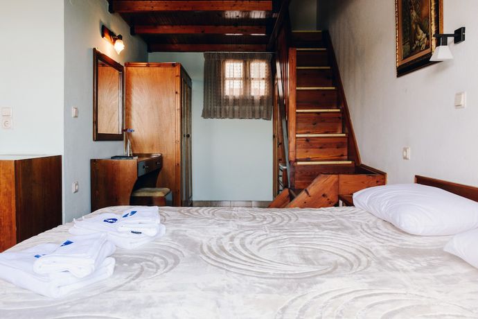 Imagen de la habitación del Hotel Drymna. Foto 4