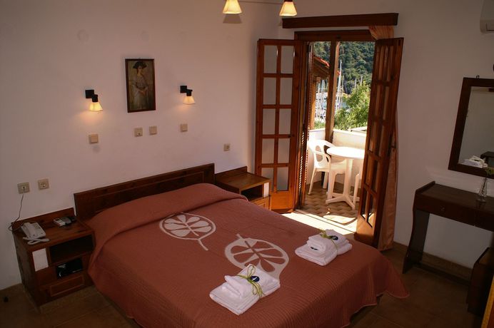 Imagen de la habitación del Hotel Drymna. Foto 8