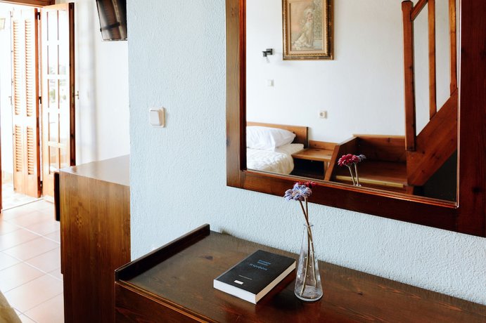 Imagen de la habitación del Hotel Drymna. Foto 9