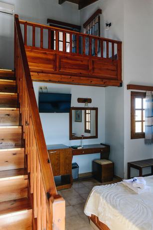 Imagen de la habitación del Hotel Drymna. Foto 18
