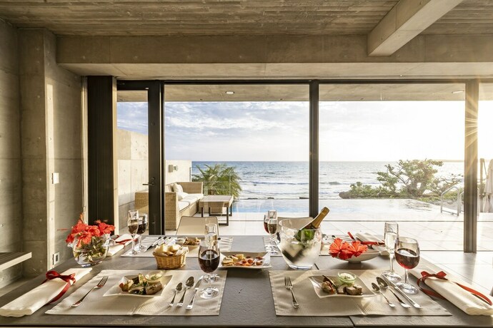 Imagen del bar/restaurante del Hotel D's GROW RESORT Infinity Pool Villa. Foto 16