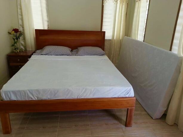 Imagen de la habitación del Hotel D's Ocean View Beach Resort. Foto 12