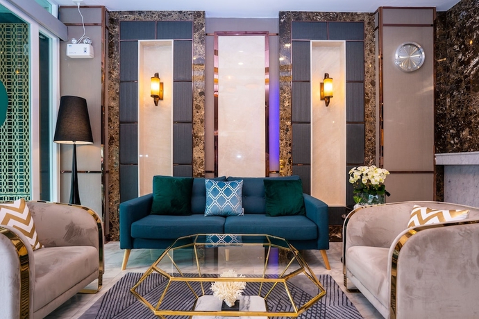 Imagen de los interiores del Hotel Dsure Patong. Foto 15