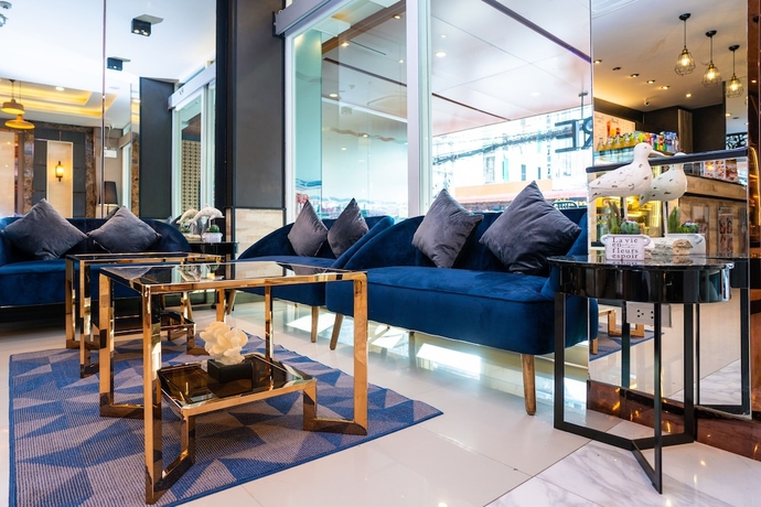 Imagen de los interiores del Hotel Dsure Patong. Foto 16