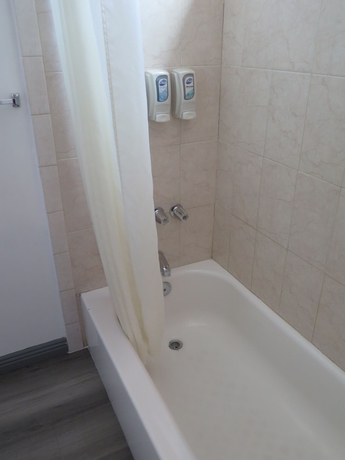 Imagen de la habitación del Hotel Dtla. Foto 16