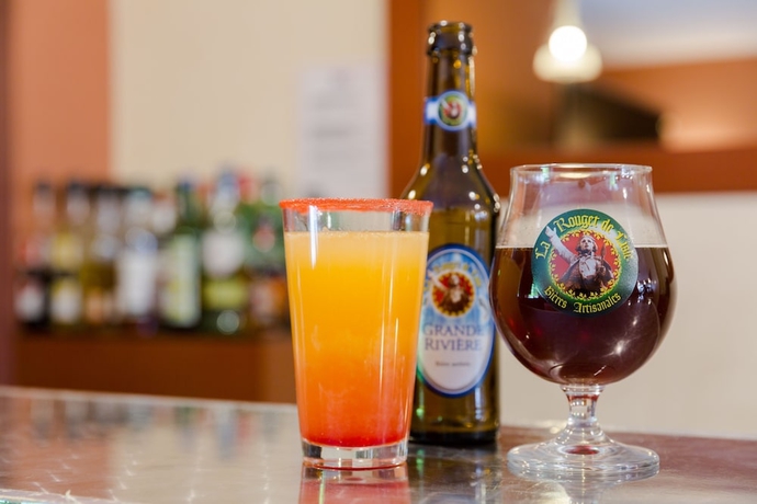 Imagen del bar/restaurante del Hotel Du Béryl. Foto 7