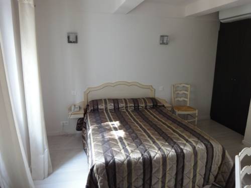 Imagen de la habitación del Hotel Du Bosquet. Foto 11