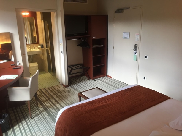 Imagen de la habitación del Hotel Du Casino, Saint-Valery-en-Caux. Foto 7