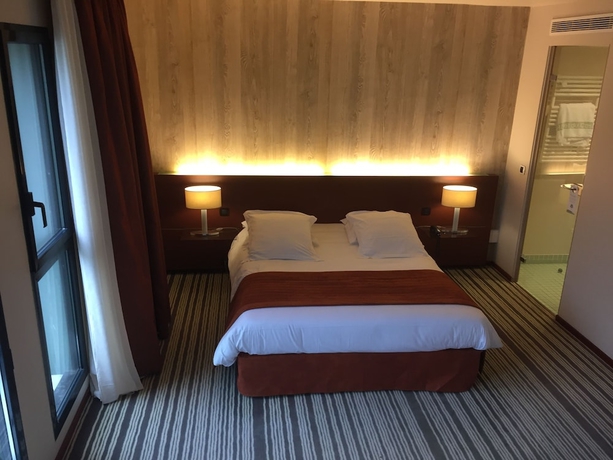Imagen de la habitación del Hotel Du Casino, Saint-Valery-en-Caux. Foto 12