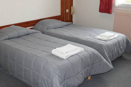 Imagen de la habitación del Hotel Du Centre Luc&eacute; Chartres. Foto 5
