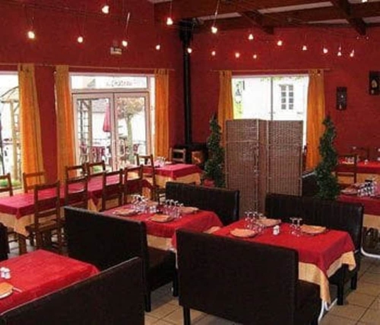 Imagen del bar/restaurante del Hotel Du Château, Alvignac. Foto 5