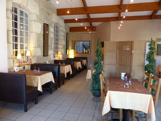 Imagen del bar/restaurante del Hotel Du Château, Alvignac. Foto 6