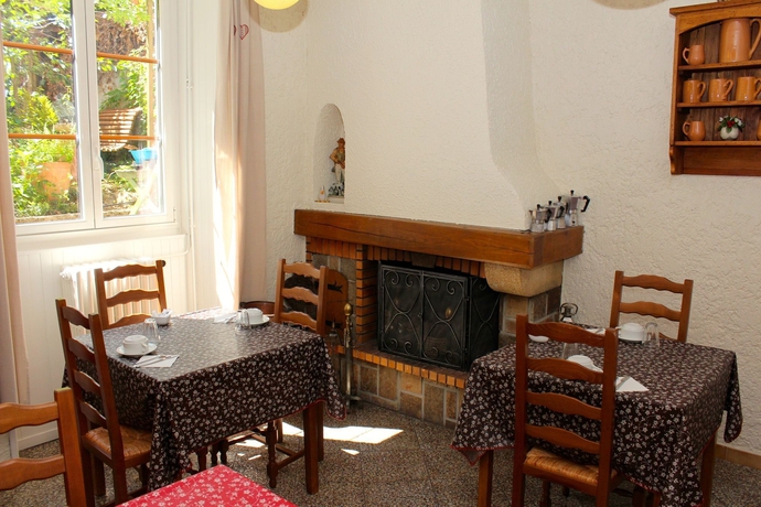 Imagen del bar/restaurante del Hotel Du Château Annecy. Foto 5