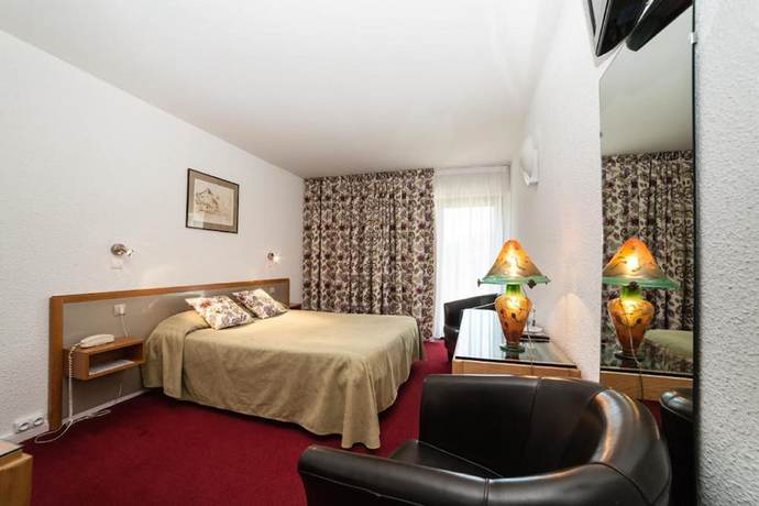 Imagen de la habitación del Hotel Du Château, ROCAMADOUR. Foto 17