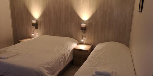 Imagen de la habitación del Hotel Du Cheval Blanc. Foto 8