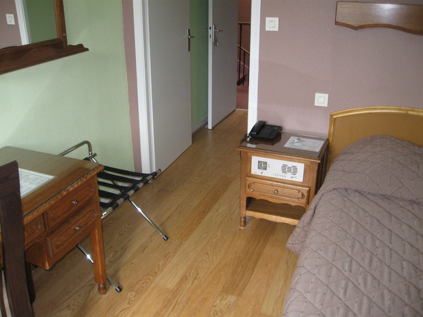 Imagen de la habitación del Hotel Du Cheval De Bronze. Foto 4