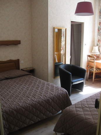 Imagen de la habitación del Hotel Du Cheval De Bronze. Foto 6