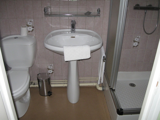 Imagen de la habitación del Hotel Du Cheval De Bronze. Foto 7