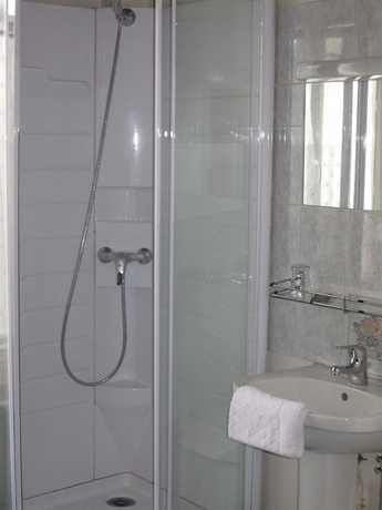 Imagen de la habitación del Hotel Du Cheval De Bronze. Foto 11