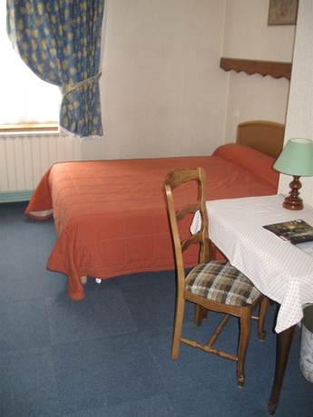 Imagen de la habitación del Hotel Du Cheval De Bronze. Foto 15