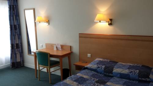 Imagen de la habitación del Hotel Du Cheval Rouge. Foto 13