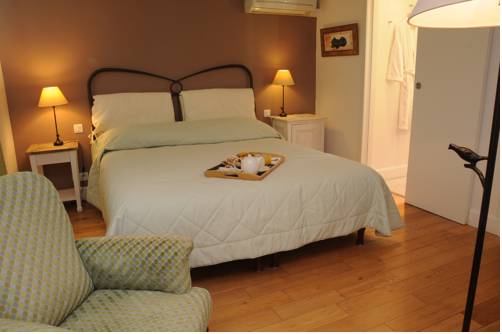 Imagen de la habitación del Hotel Du Clos. Foto 3